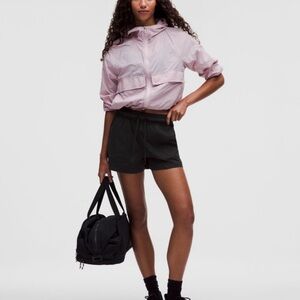 Lululemon dance studio short size 8 NWOT